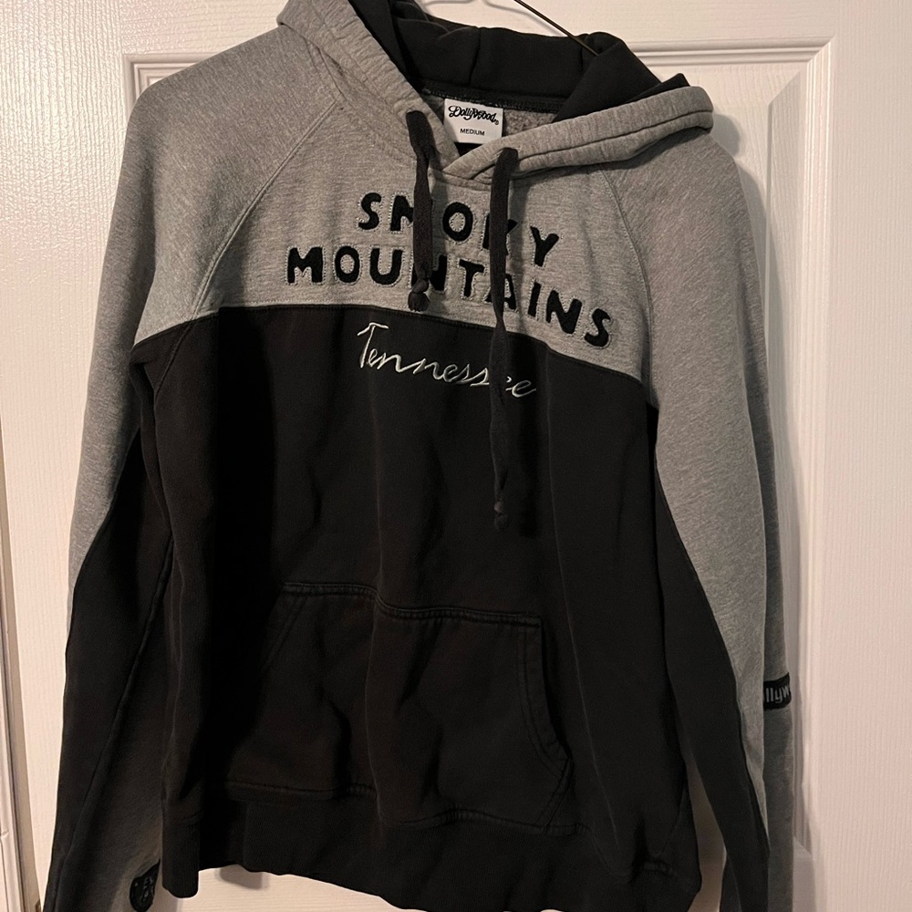 Dollywood Exclusive Hoodie - Medium